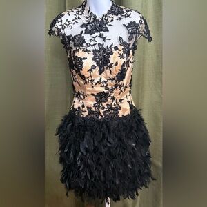 Mac Duggal Womens Size 6 Black Feather Lace Beaded Dress.